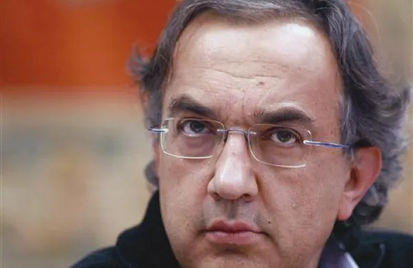 Prvi mož italijanskega avtomobilskega velikana Fiat Sergio Marchionne zanika govorice, da naj bi koncern načrtoval umik z domačega trga