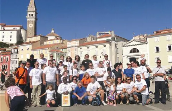 Plavalnega maratona so se udeležili plavalci iz Slovenije, Hrvaške in Italije