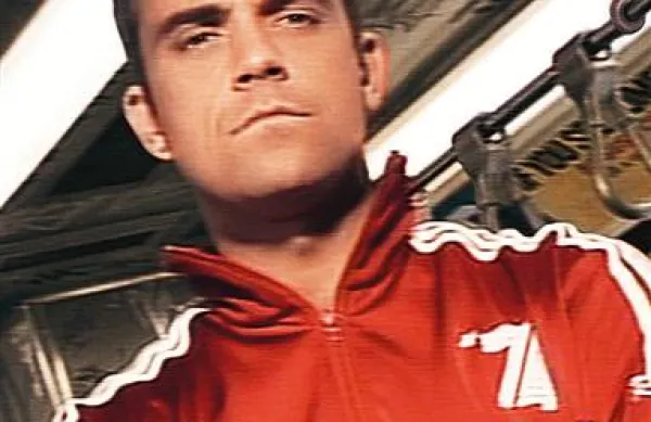 Robbie Williams je dobil hčerko