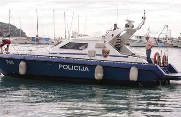 Za policijski čoln P 66 je moralo notranje ministrstvo poravnati dolg z obrestmi vred