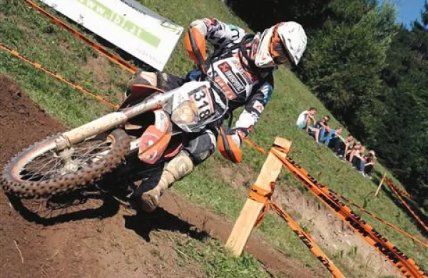Na enduro cross tekmovanju v Avstriji  se je v močni konkurenci  izkazal  Martin Podgornik z Vogrskega