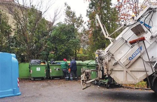 Tako na Goriškem kot v Posočju imajo podjetja, ki zbirajo in odvažajo smeti, s tem več stroškov kot prihodkov