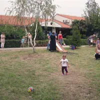 Starši na Škofijah že več let poslušajo obljube, da bodo dobili novo osnovno šolo in prizidek k vrtcu