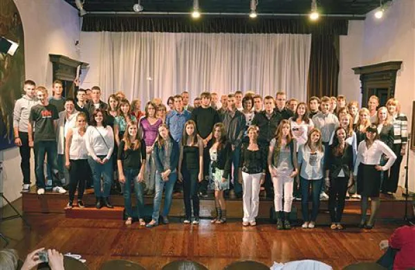  Letošnjim 52 najuspešnejšim dijakom, ki so na zaključnem preizkusu znanja dosegli izjemno visoko število točk, je  Mestna občina Koper podelila priznanja