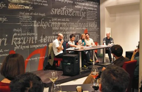  Kako se je dojemanje prostora spreminjalo skozi  čas, so  z različnih zornih kotov pripovedovali družboslovci   Blaž in Miha Kosovel, Igor Bijuklić in  arhitekt Nejc Koradin 
