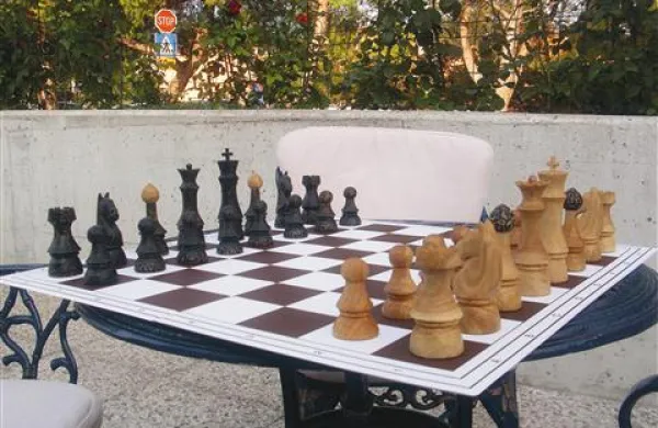 &Scaron;ahira z lastnimi figurami
