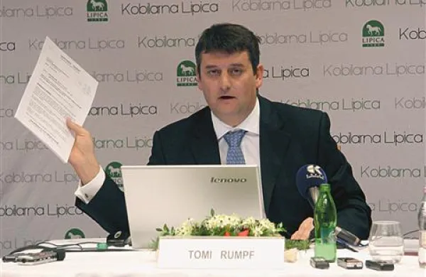 Direktor kobilarne je odstopil