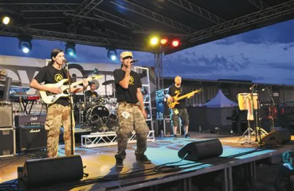 Siti hlapci na goriškem festivalu Overjam