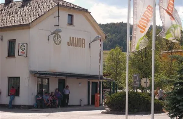  Delavci Javorja: likvidacija delodajalca ne odvezuje, da bi redno plačeval delavce
