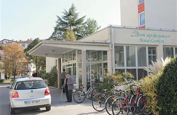 Na novi svet Doma upokojencev bo padla odgovornost, da  se odloči, kaj storiti z  danes neustreznim domom  