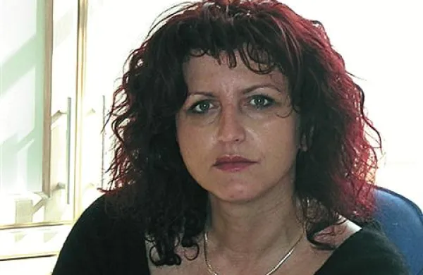 S prvo samostojno razstavo fotografij, naslovljeno Zaljubljena v Piran, se v Apolonijevi palači  predstavlja  Barbara Kožar
