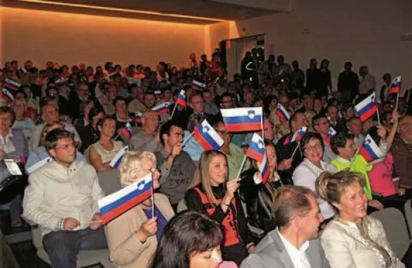 Zver v Izoli začel predsedni&scaron;ko kampanjo