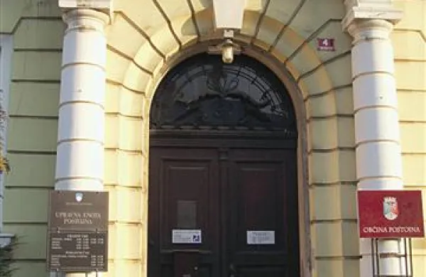 Računsko sodišče je postojnski občini glede pravilnosti poslovanja v letu 2010 izreklo negativno mnenje