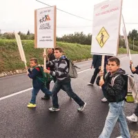 V Seči potrebujejo prehod za pešce, pločnik in kolesarsko stezo do Lucije, kamor hodi v šolo 35 otrok iz tega kraja
