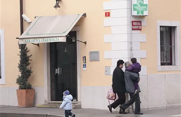  Po novem se lahko v Obalnih lekarnah ukvarjajo še s proizvodnjo drugih prehrambenih izdelkov in trgovino na drobno po pošti ali spletu