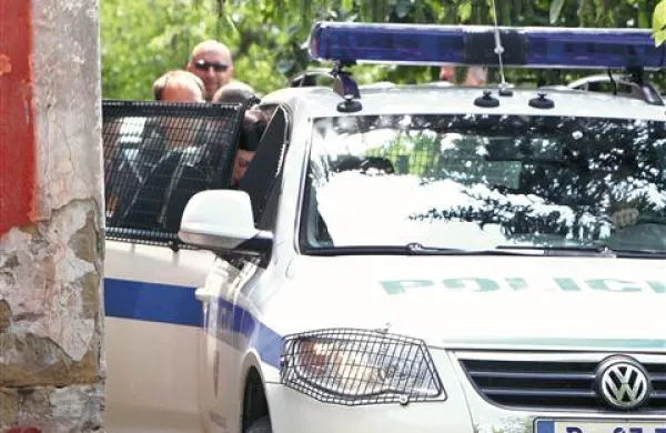 Maja letos so kriminalisti pri Martini Gamboz doma in v prostorih Pomorskega muzeja opravili hišne preiskave