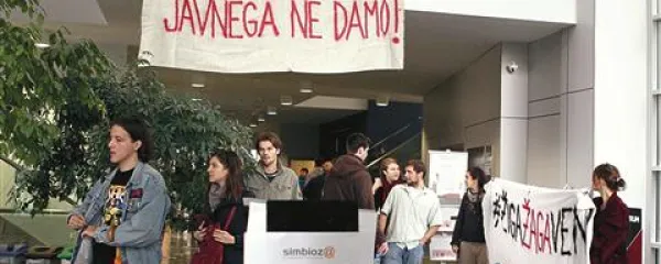 Protest študentov na Fakulteti za družbene vede