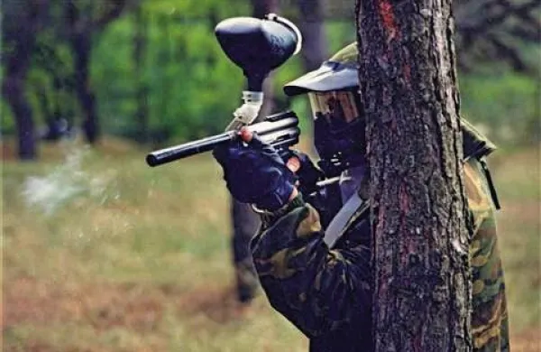 Na nogometa&scaron;e Dinama streljali s pu&scaron;kami za paintball