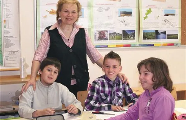 Magdalena Bobek med “svojimi” učenci