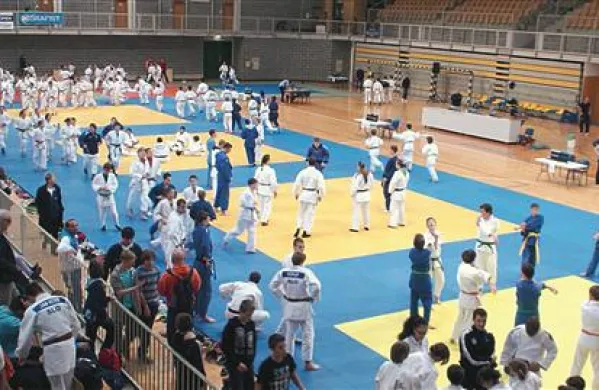 Dvorano Bonifika je zapolnilo kar 438 judoistov