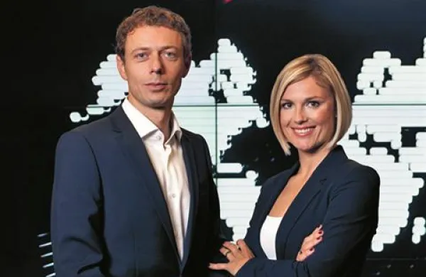 Prvo informativno oddajo bosta 5. novembra vodila Jerca Zajc Šušteršič in Tomaž Bratož