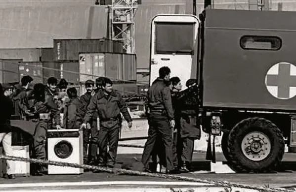 Odhod zadnjih vojakov JLA iz koprskega pristanišča leta 1991