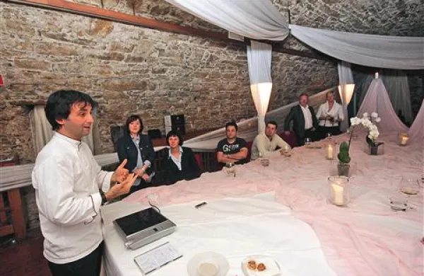 Tomaž Kavčič obljublja, da bo dvorec Zemono živel z okoljem 