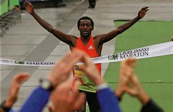 Shiferaw Berhanu, zmagovalec 17. Ljubljanskega maratona