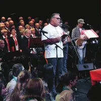 Boris Kobal, ki je v 70. letih pri TPPZ Pinko Tomažič sodeloval kot recitator, je recitiral tudi tokrat