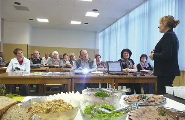 Novogoriški zavod za zdravstveno varstvo letos zdrav življenjski slog  promovira s projektom Živimo zdravo