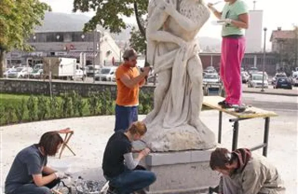 V obnovo kipa bodo študenti z mentorjem vložili več kot sto ur dela