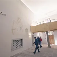 Del obnovljene kapele je v času 'gostovanja'  JLA služil za kegljišče