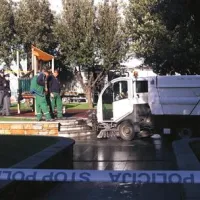 Policisti so kraj eksplozije “ogradili” s trakom