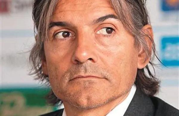 Rodolfo Vanoli zahteva disciplino v igri, od katere  nekateri igralci še odstopajo 