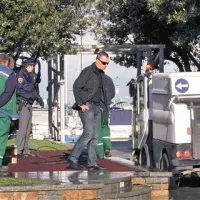 Delavci Komunale  so zjutraj odstranjevali sledi, ki so kazale na nočno dogajanje