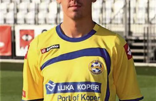 Denis Popović je  dosegel zmagoviti zadetek za Koprčane
