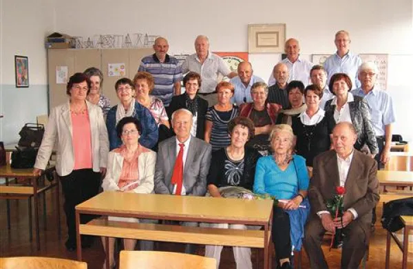 Sošolci 8.c razreda iz generacije 1961/1962