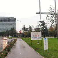 Občina namerava poenotiti vsaj oglaševanje v mestu
