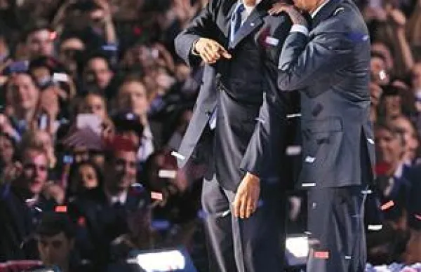 Barack Obama in podpredsednik  ZDA Joe Biden sta se takole veselila zmage