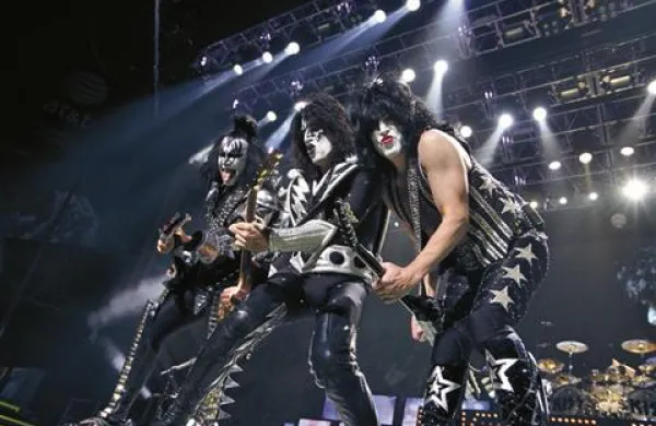 “Pošasti” ameriškega rocka Kiss se po dveh letih vračajo na italijanska tla