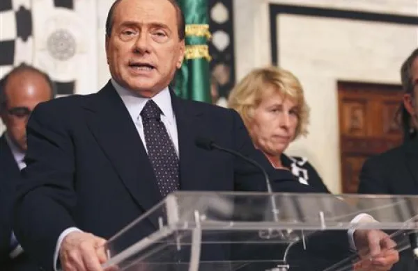 V stranki dolgoletnega predsednika italijanske vlade Silvia Berlusconija, Ljudstvu svobode, bodo pred parlamentarnimi volitvami prihodnjo pomlad izpeljali volitve kandidata za premierja po vzoru ZDA