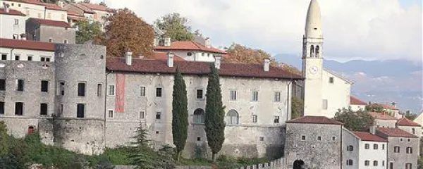 Odisejada povojne obnove Štanjela ima  že polstoletno zgodovino