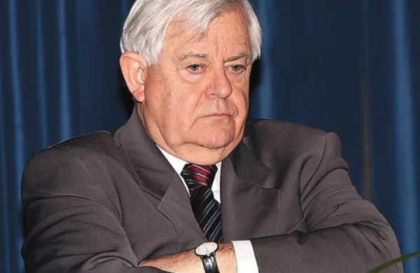 Milan Kučan: “Volilce je očitno prepričala lepota in všečnost nastopanja in ne vsebina stališč.” 