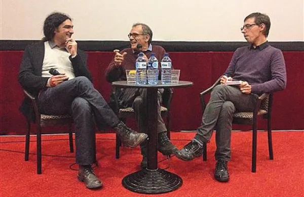 V izolskem Art kinu Odeon se je gledalcem pridružil scenarist Massimo Gaudioso - na fotografiji med sogovornikom, v Italiji in drugod po tujini ustvarjajočim slovenskim režiserjem  Ivanom Gergoletom (levo) in prevajalcem  Mitjo Tretjakom