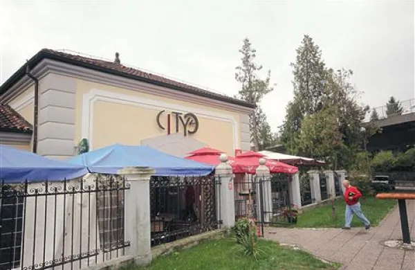 Čeprav je kazalo drugače, svetniki na koncu le niso zaščitili nekdanje kapelice 