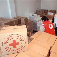 Številni ljudje  brez pomoči Rdečega križa Slovenije in Slovenske Karitas ne bi zmogli preživeti