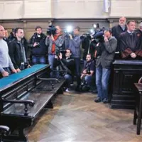 Kazenski senat je obsodil le štiri od sedemnajstih obtoženih 
