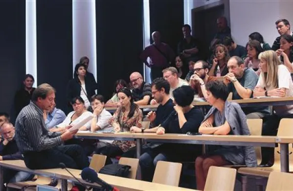 Končna beseda o tem, katere študijske programe na koprski fakulteti za humanistične študije razpisati za prihodnje študijsko leto, bo padla čez teden dni. V. d. dekana Gorazd Drevenšek je predlagal, da se zaradi nerentabilnosti ne razpišeta programa filozofija in kulturne študije.