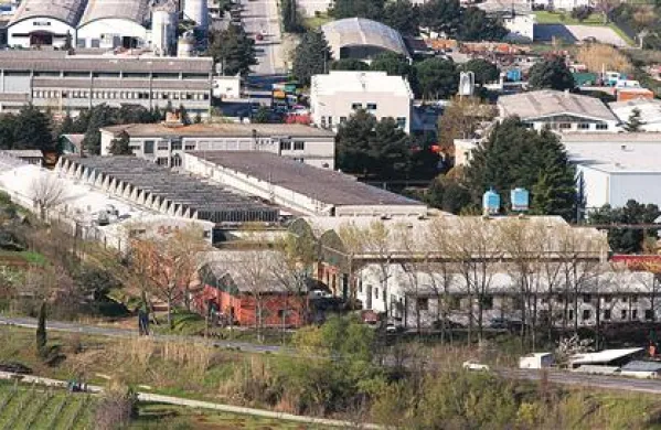 Občina naj bi proračun prihodnji dve leti polnila predvsem  s prodajo parcel na Šaredu in za Mehanom  