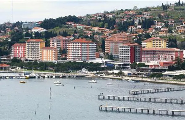 Kar 400 udeležencev iz vrst gospodarstvenikov in več kot 20 tujih in domačih govornikov so le nekatere od številk letošnje Poslovne konference Portorož, ki se začenja danes